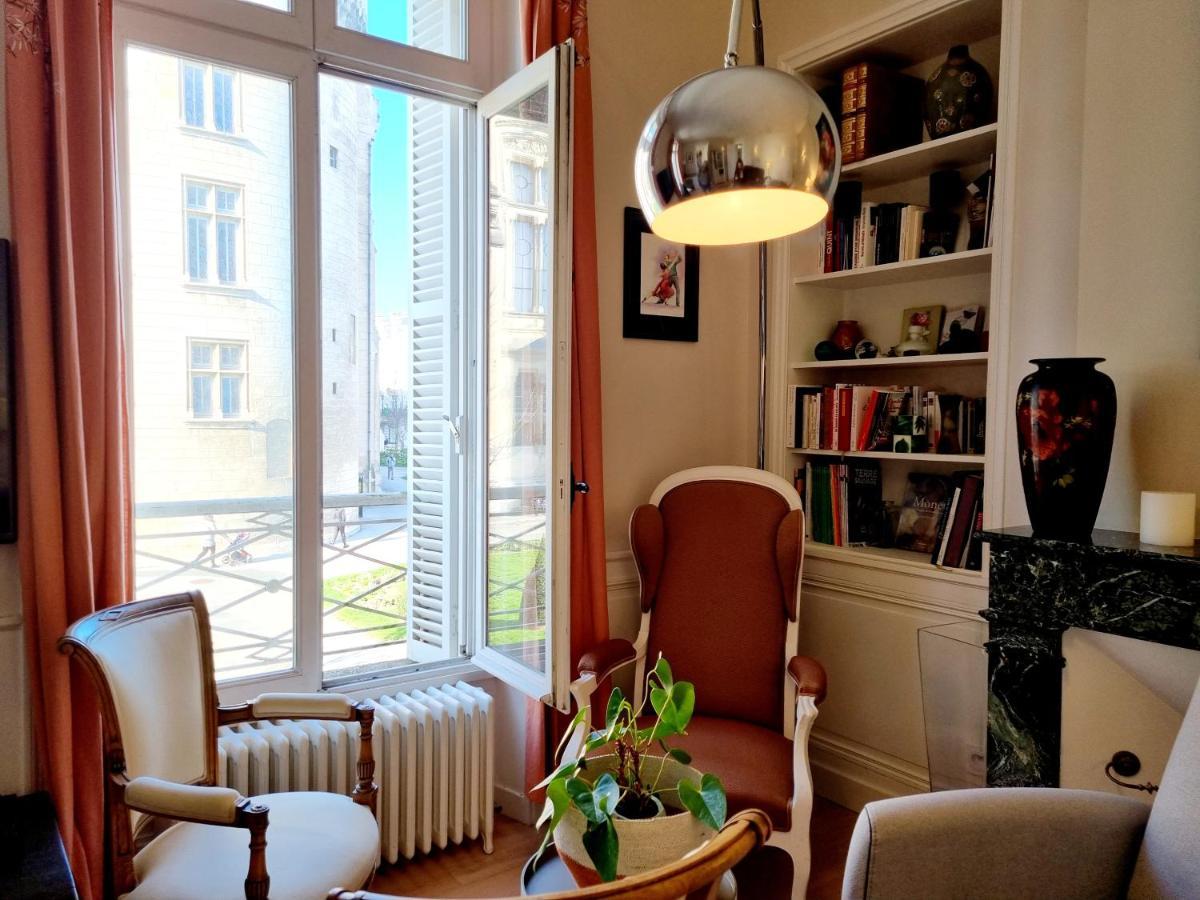 Face A L'Hotel De Ville Grand Et Lumineux Appartement Angoulême Dış mekan fotoğraf