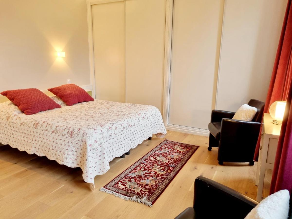 Face A L'Hotel De Ville Grand Et Lumineux Appartement Angoulême Dış mekan fotoğraf