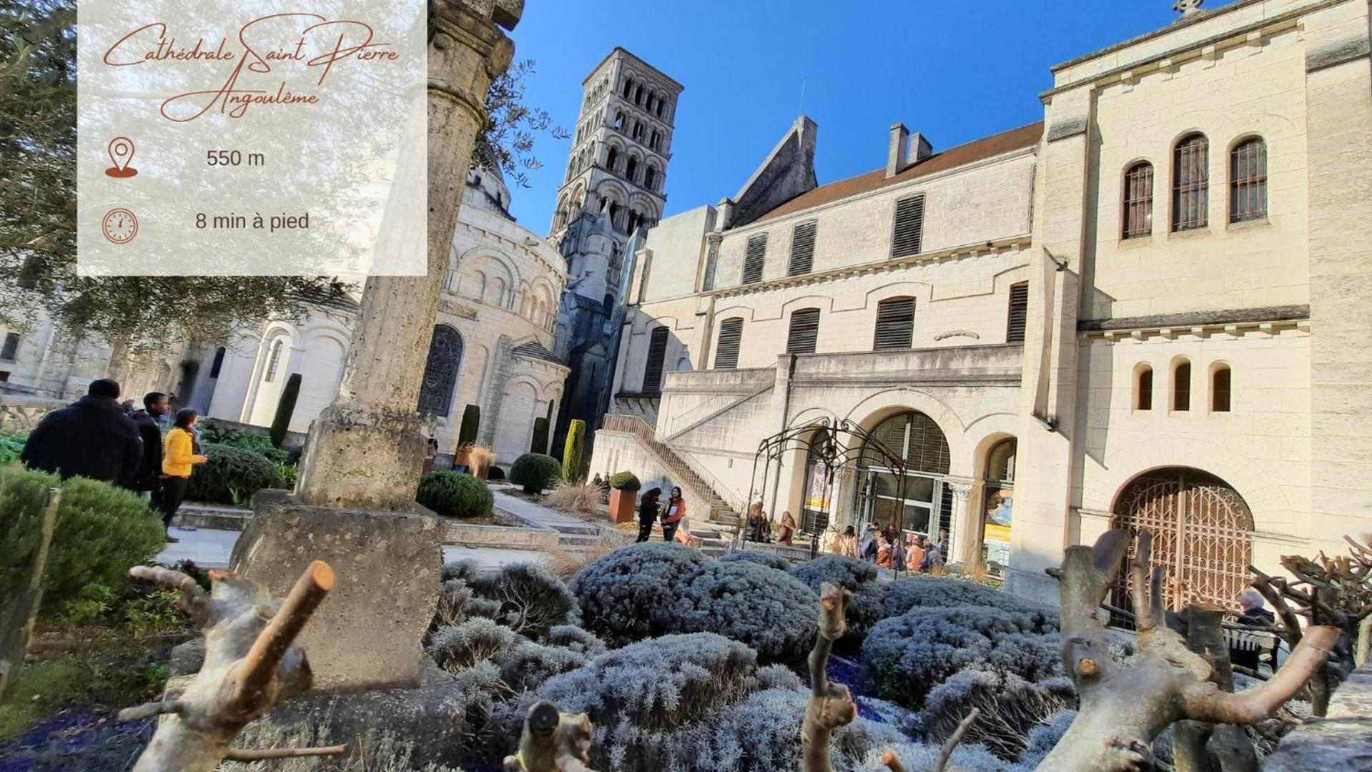 Face A L'Hotel De Ville Grand Et Lumineux Appartement Angoulême Dış mekan fotoğraf